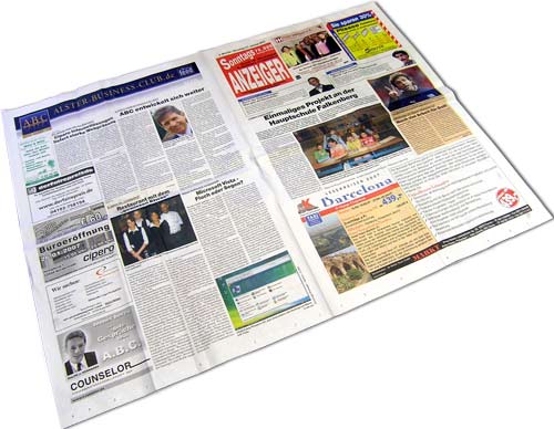 Wirtschaft in Hamburg, Marketing in Norderstedt. Das ist der ALSTER BUSINESS CLUB. ERFOLG in 2006 ist Ansporn f&uuml;r 2007 ABC entwickelt sich weiter  Die erste Veranstaltung 2007 des ABC lief k&uuml;rzlich im Lindenhof &uuml;ber die B&uuml;hne. Rund 75 Unternehmerinnen und Unternehmer trafen sich zu einem ersten Gedankenaustausch im neuen Jahr. Aktivit&auml;ten f&uuml;r 2007 sowie einige Arbeitsgruppen - HotSpots genannt - wurden vorgestellt.  Das "netzwerken" stand im Vordergrund an diesem Abend. Anders als sonst gab es kein festes Thema, sondern Gespr&auml;che der Mitglieder untereinander. Diesen Abend - er begann&nbsp;mit einem Gr&uuml;nkohlessen - nutzen &uuml;brigens auch zahlreiche "neue G&auml;ste" aus der Metropolregion. Der ABC scheint schon &uuml;ber die Grenzen Norderstedts hinweg einen gro&szlig;en Bekanntheitsgrad erreicht zu haben, wie auch zahlreiche Gru&szlig;adressen zeigen,die den Club zum Jahreswechsel erreicht haben. So hat beispielsweise Bernd Jorkisch, Pr&auml;ses der Industrie- und Handelskammer zu L&uuml;beck, geschrieben:  Liebe Unternehmerinnen und Unternehmer, Regionen m&uuml;ssen sich heute st&auml;rker und gr&ouml;&szlig;er aufstellen, wenn sie im globalen Wettbewerb der Standorte zur Spitze geh&ouml;ren wollen.Um dies zu erreichen bedarf es neuer, zus&auml;tzlicher Formen der regionalen Zusammenarbeit. Die Metropole Hamburg &uuml;bt eine gro&szlig;e Strahlkraft auf das Umland aus und verzahnt sich mit den arrondierenden Landkreisen zur Metropolregion Hamburg. Eine Vernetzung unternehmerischer Aktivit&auml;ten st&auml;rkt die Metropolregion und f&ouml;rdert das positive Miteinander innerhalb eines Wirtschaftsraumes. Die Aktivit&auml;ten des "Alster Business Clubs" mit dem Ziel, die wirtschaftliche Zusammenarbeit in der Metropolregion zu f&ouml;rdern, k&ouml;nnen da einen Beitrag leisten. ich w&uuml;nsche dem Alster Business Club mit all seinen Mitgliedern eine gute Entwicklung und Erfolg in ihrem Handeln zum Wohle der Region. Bernd Jorkisch Pr&auml;ses der IHK L&uuml;beck  Auch von Holger Jung, Leiter der Gesch&auml;ftsstelle der Agentur f&uuml;r Arbeit in Norderstedt, erreichte den Club ein Neujahrsgru&szlig;: Sehr geehrte Damen und Herren, ABC k&ouml;nnte ebenso f&uuml;r "Auch Besonders Clever" stehen, denn wenn man bedenkt, dass der Club erst 1/2 jung ist, dann kommt man bei der Ergebnisbetrachtung ins Staunen! Sie haben es geschafft in k&uuml;rzester Zeit einen Wirtschaftsclub nicht nur in aller Munde zu bringen, sondern auch Ihren Mitgliedern attraktive und sehr n&uuml;tzliche Verbindungen zu ebnen. Sie haben Ideen, Antriebskraft, k&ouml;nnen Beteiligt begeistern und bewegen,sorgen f&uuml;r eine angenehme Clubatmosph&auml;re, und das Ganze ohne Mitgliedbeitrag! Das ist nicht nur allen Ehren wert, hilft nicht nur allen beteiligten Selbstst&auml;ndigen, sondern auch&nbsp; mittelfristig vielen Arbeitssuchenden in der Region und damit insgesamt dem Wirtschaftsraum entlang der Alster. Wir freuen uns, dass Sie in Norderstedt aktiv sind und einen wichtigen Beitrag zum Wirtschafts- wachstum&nbsp;leisten! Auch f&uuml;r dieses Jahr w&uuml;nschen wir dem A.B.C. viel Erfolg mit seinen "Schubladen voller Ideen" und den Machern ein gl&uuml;ckliches H&auml;ndchen f&uuml;r ein Wirken in der Metropolregion Hamburg! Viel Gl&uuml;ck sagen die Mitarbeiter/innen der Agentur f&uuml;r Arbeit Norderstedt i.V. Holger Jung Leiter der Gesch&auml;ftsstelle  "Diese beiden Beispiele zeigen uns, wie wichtig die Gr&uuml;ndung des ABC in der Region war. Nat&uuml;rlich motivieren sie uns auch, unseren Weg weiterzugehen, interessante Themen zu finden, damit unsere Gemeinschaft weiter wachsen kann", so Jens kahlsdorf, einer der Initiatoren des Alster Business Clubs.